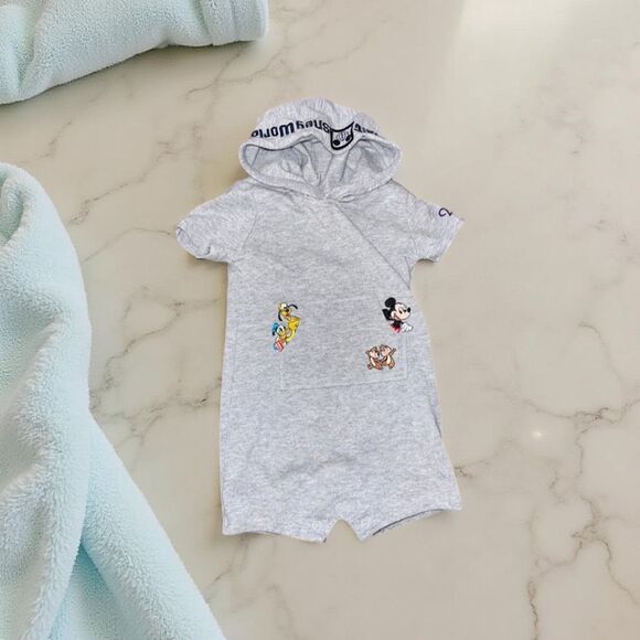 Walt Disney World Gray Hoodie Romper Size 24 Months - Picture 1 of 5